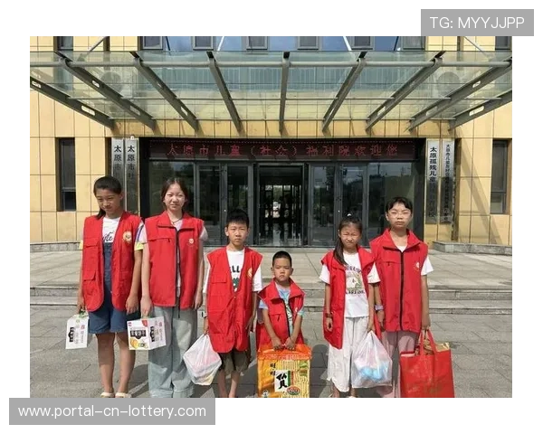 法甲俱乐部社区计划:球队积极参与当地社会公益活动,提升品牌形象 法甲俱乐部社区计划:球队积极参与当地社会公益活动,提升品牌形象