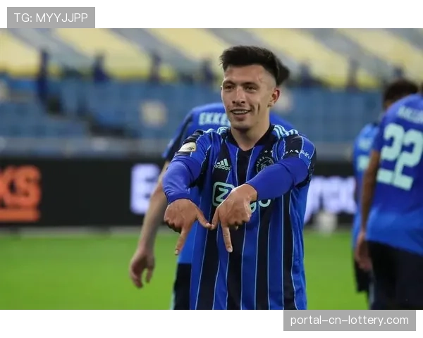 赛前发布会，滕哈格确认利桑德罗-马丁内斯与卢克-肖回归合练